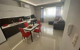 Maxim Deluxe Apartment