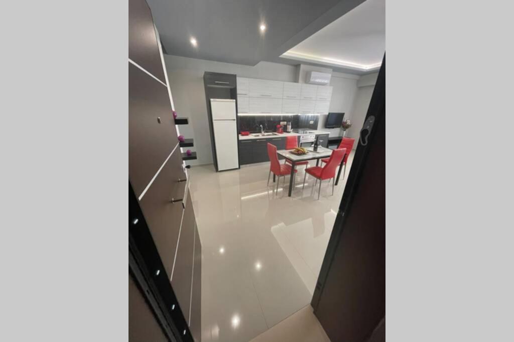 Maxim Deluxe Apartment Nea Alikarnassos Exterior photo